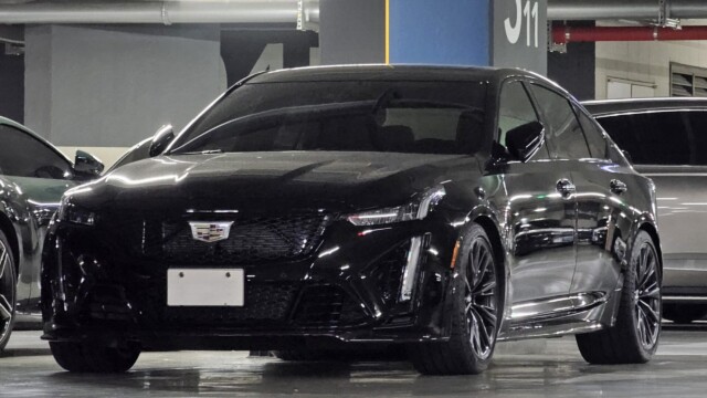 Cadillac CT5-V Blackwing in Black Raven by Damian B Oh / Wikimedia Commons / CC BY-SA 4.0